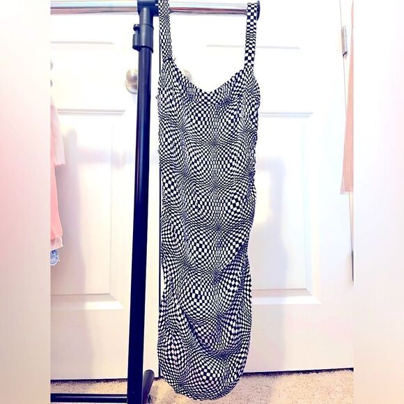 Urban Outfitters Claira Ruched Bodycon Mini Dress; Size small. Like new ! - Picture 5 of 10